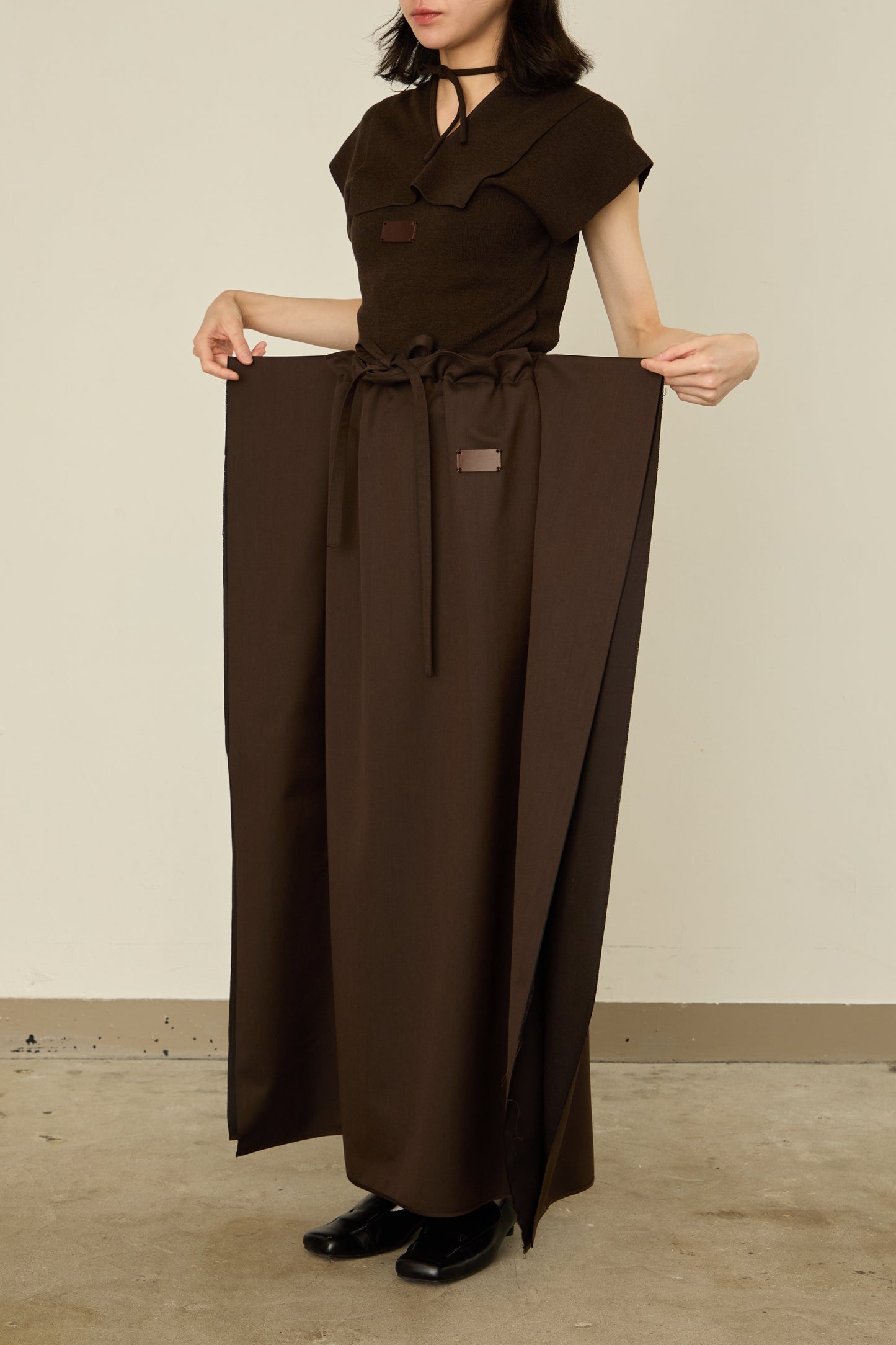 i'm here : UN(I)FORM : " FLAT " SKIRT
