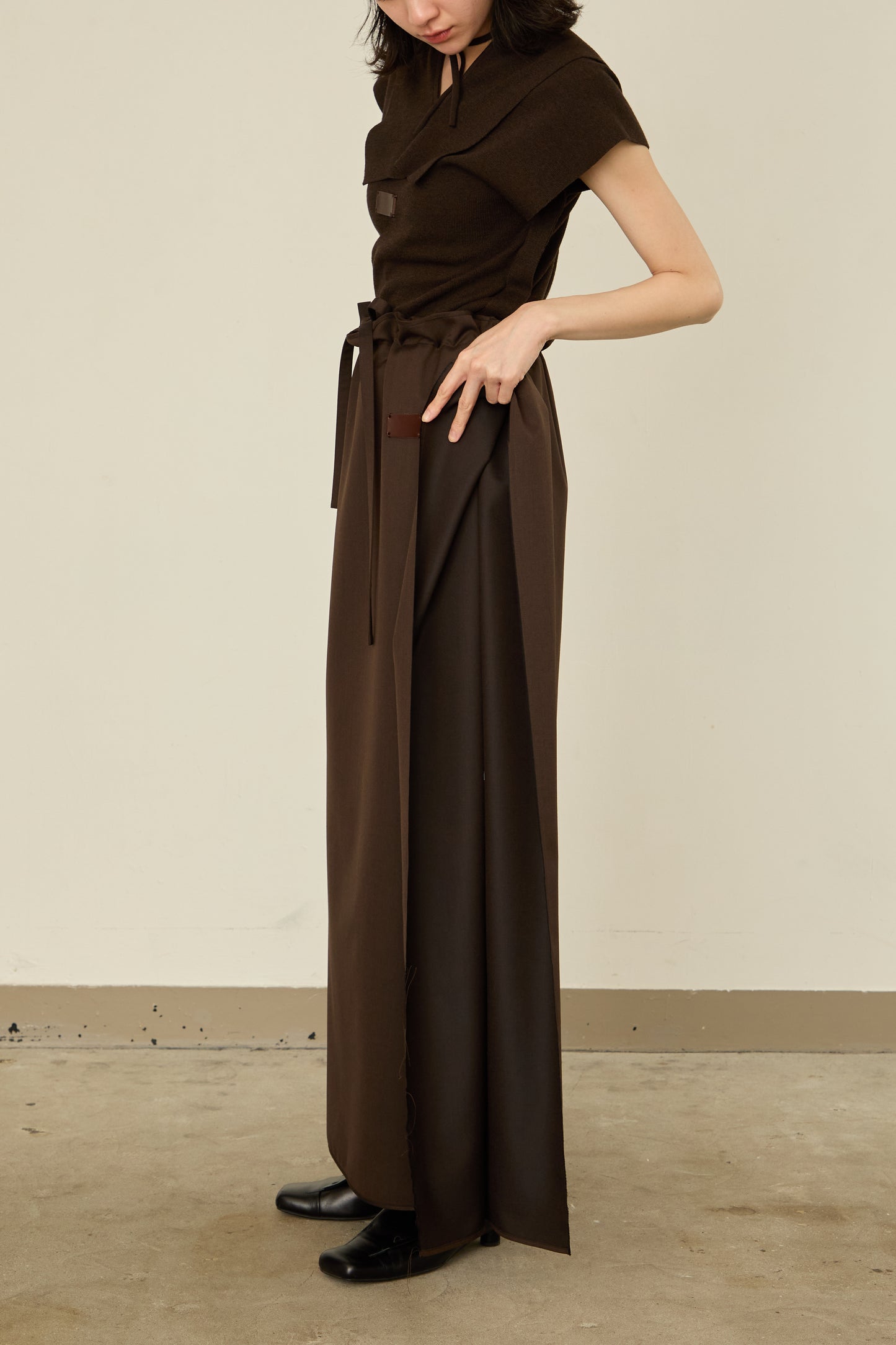 i'm here : UN(I)FORM : " FLAT " SKIRT
