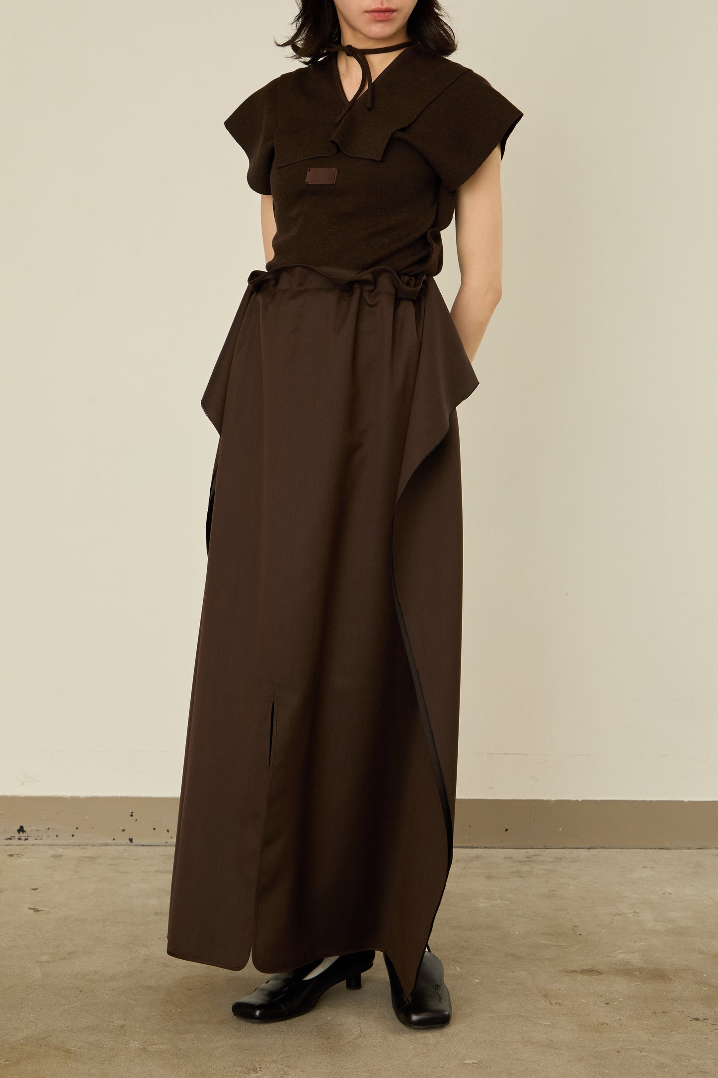 i'm here : UN(I)FORM : " FLAT " SKIRT