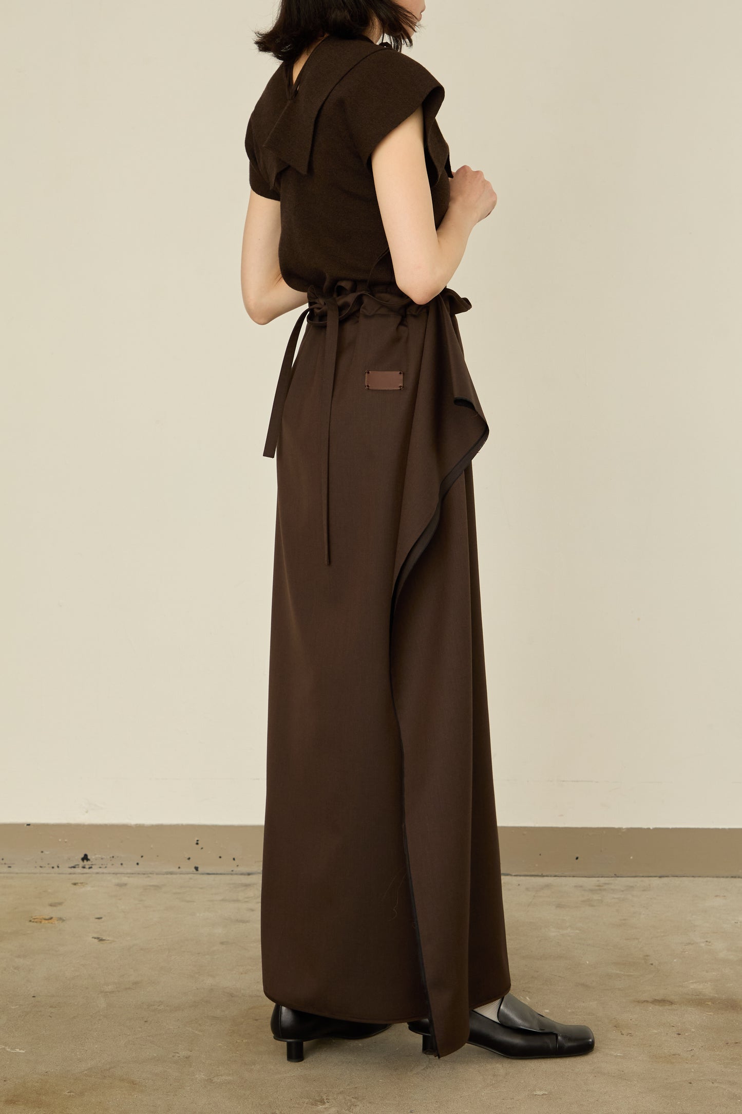 i'm here : UN(I)FORM : " FLAT " SKIRT