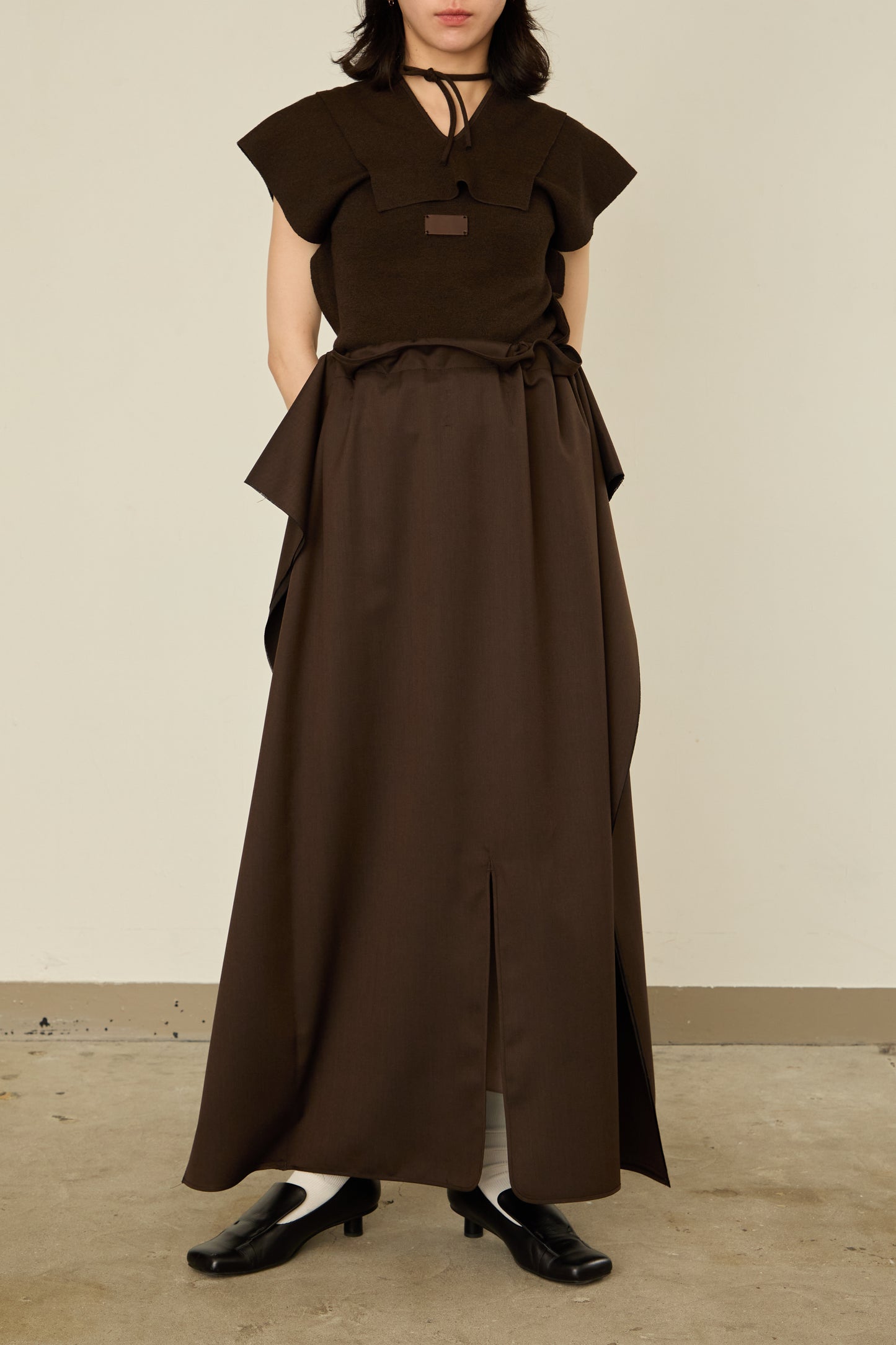 i'm here : UN(I)FORM : " FLAT " SKIRT