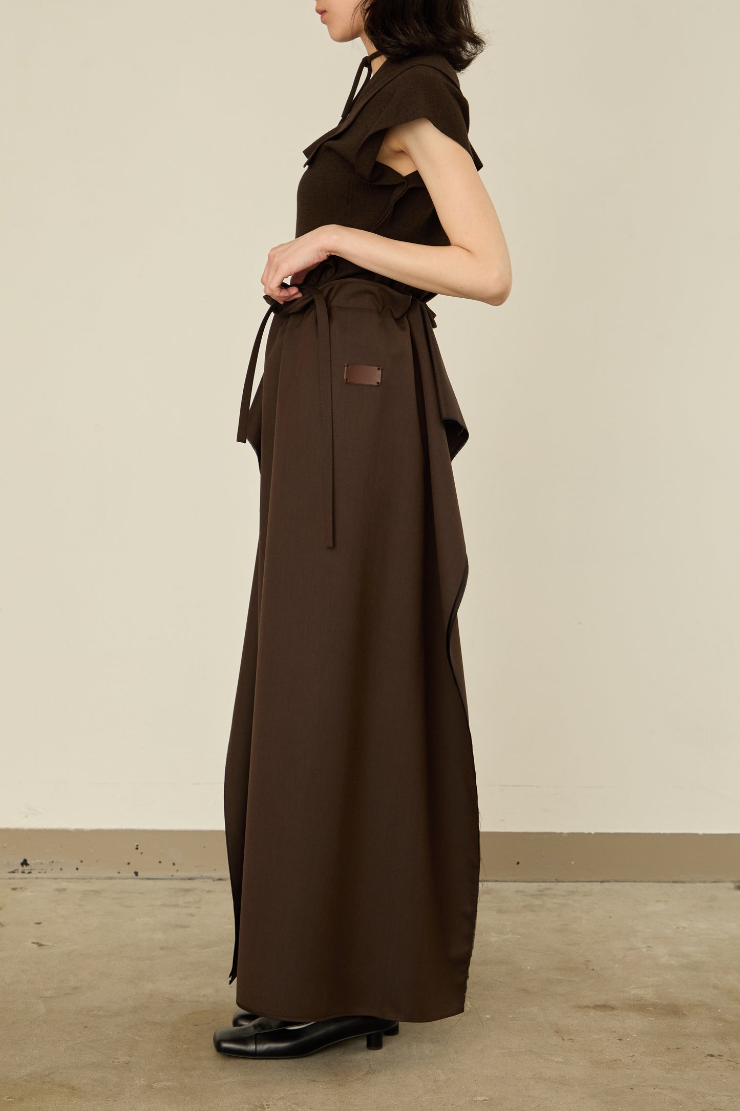 i'm here : UN(I)FORM : " FLAT " SKIRT