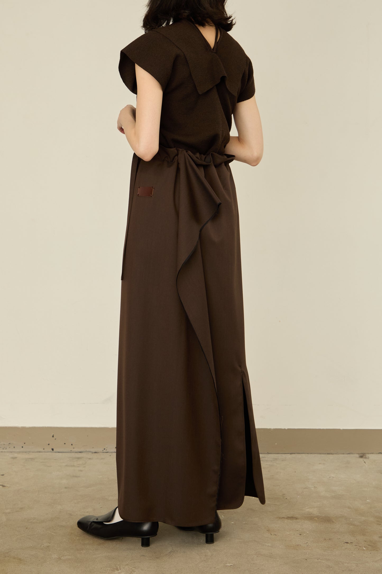 i'm here : UN(I)FORM : " FLAT " SKIRT