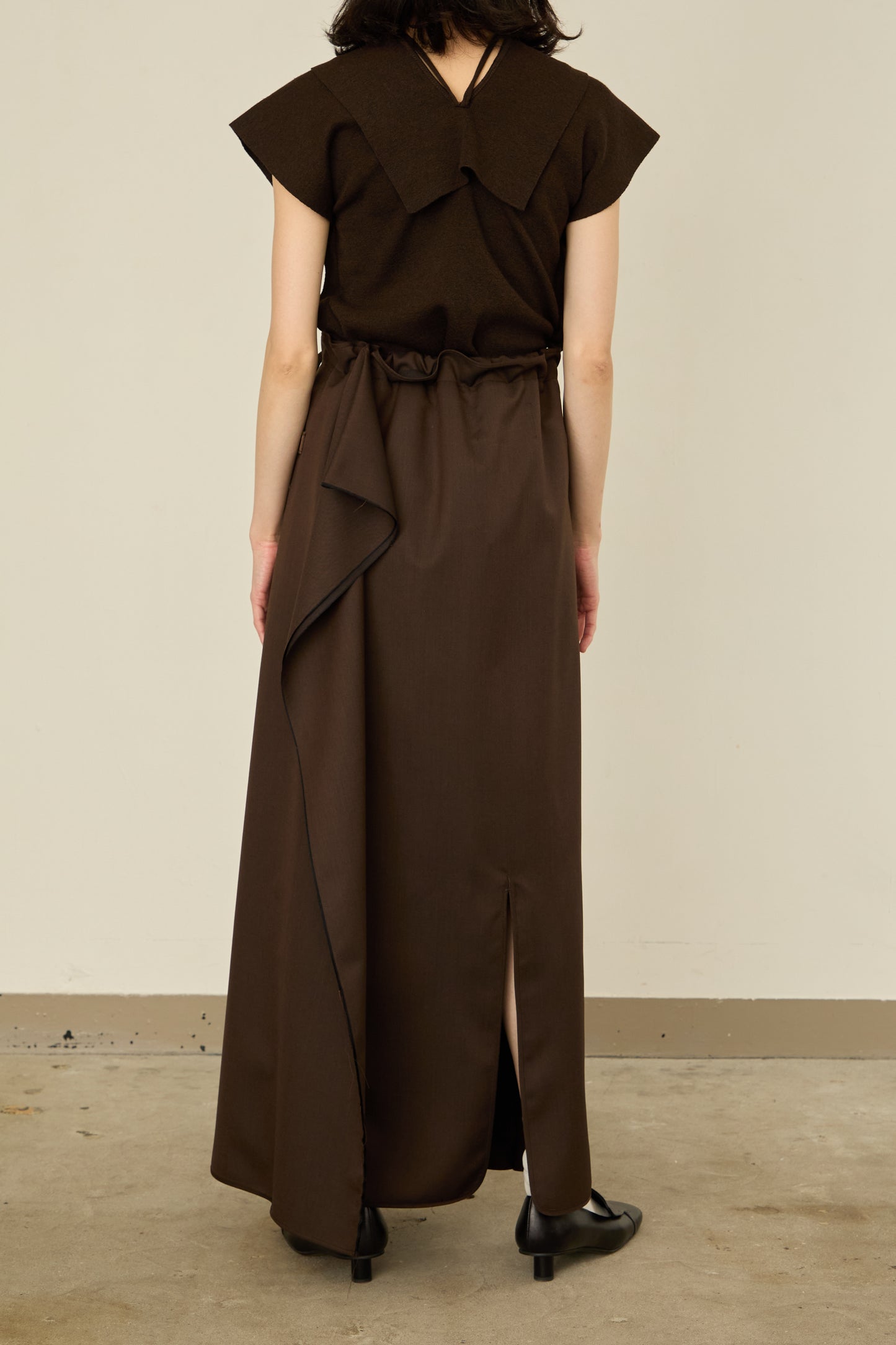 i'm here : UN(I)FORM : " FLAT " SKIRT