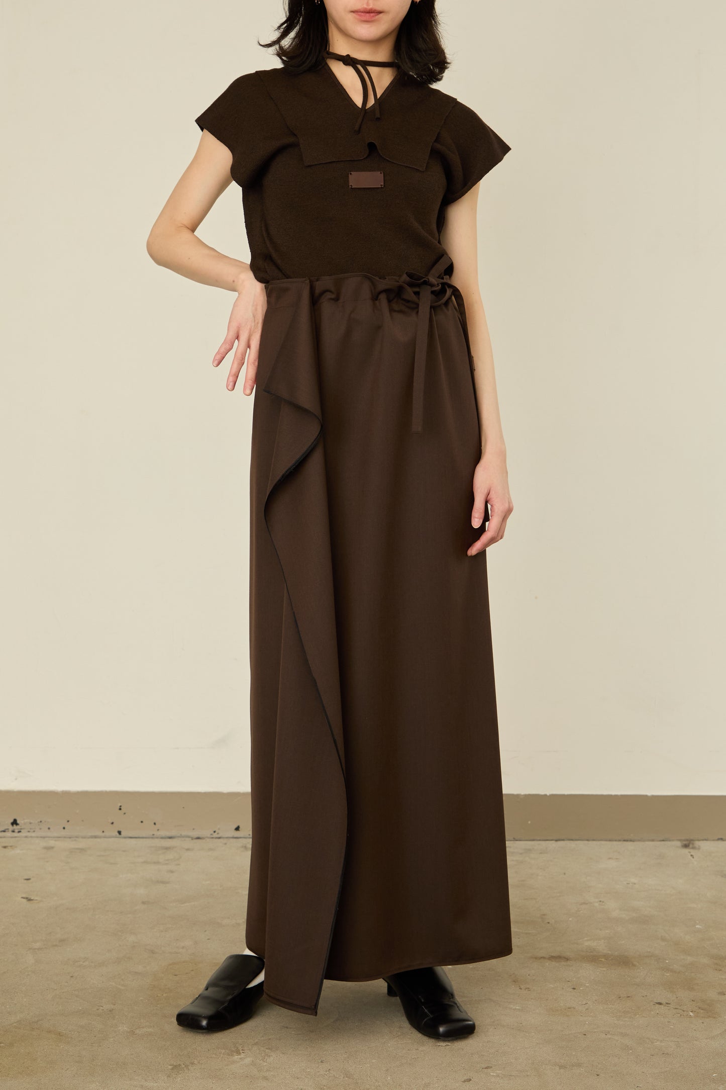 i'm here : UN(I)FORM : " FLAT " SKIRT