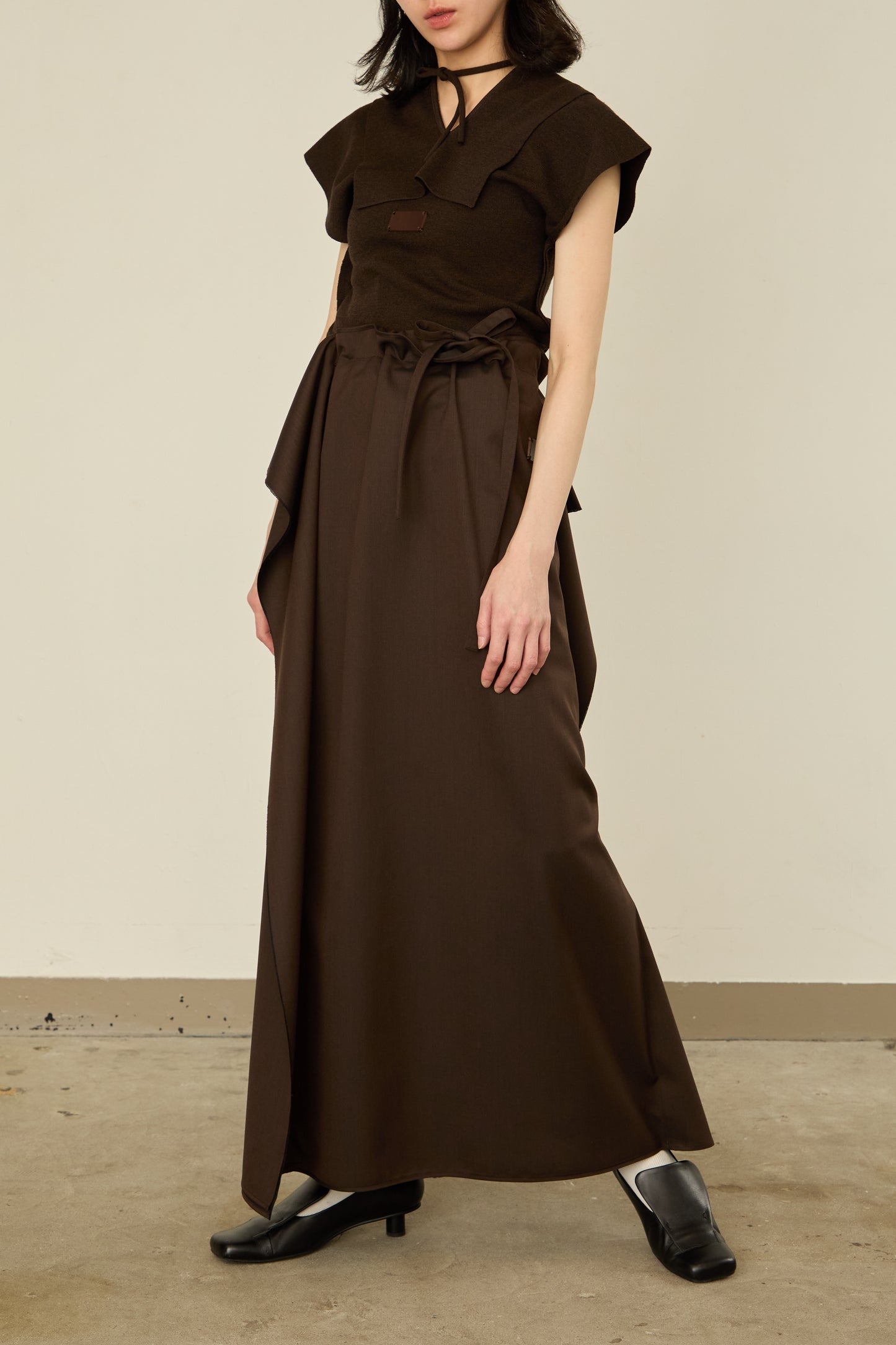 i'm here : UN(I)FORM : " FLAT " SKIRT