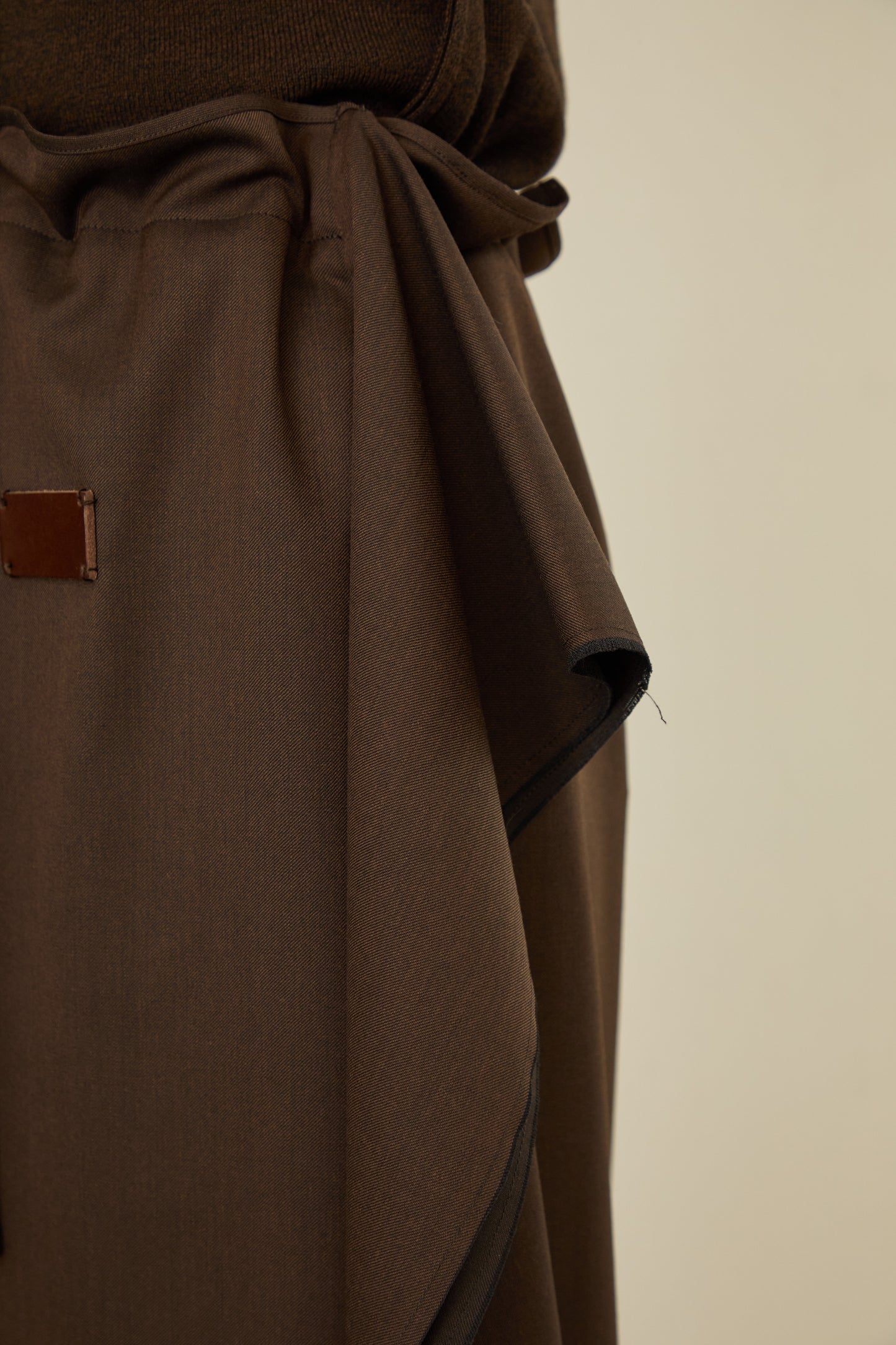 i'm here : UN(I)FORM : " FLAT " SKIRT