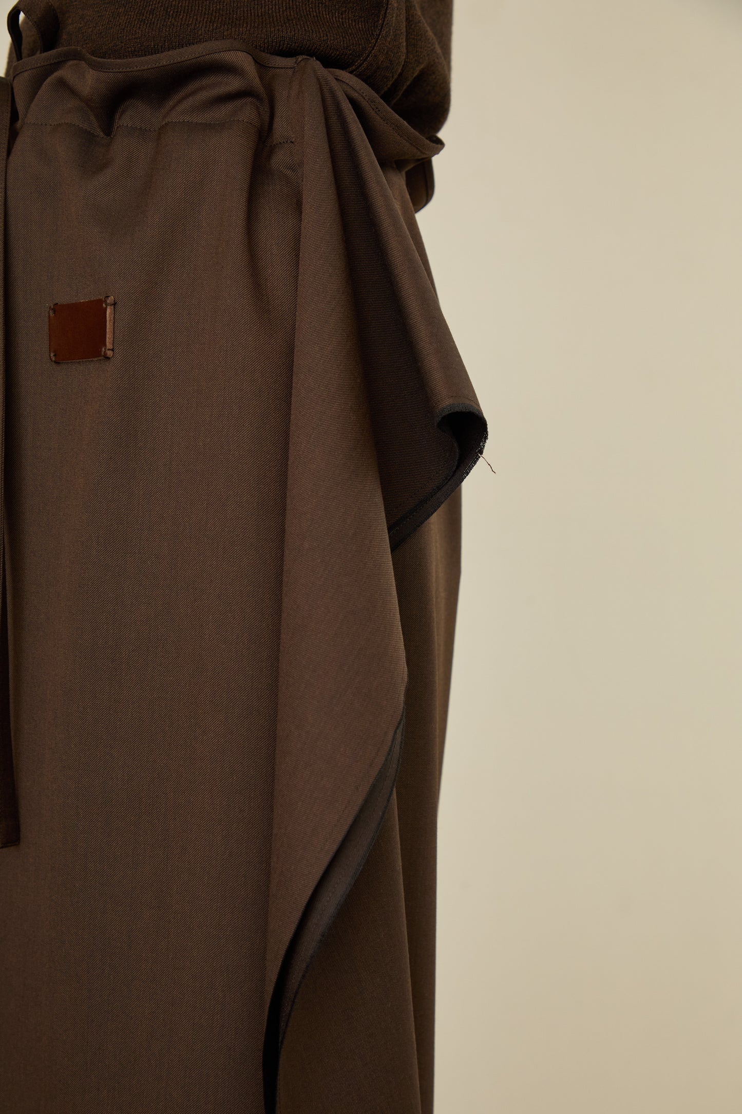 i'm here : UN(I)FORM : " FLAT " SKIRT