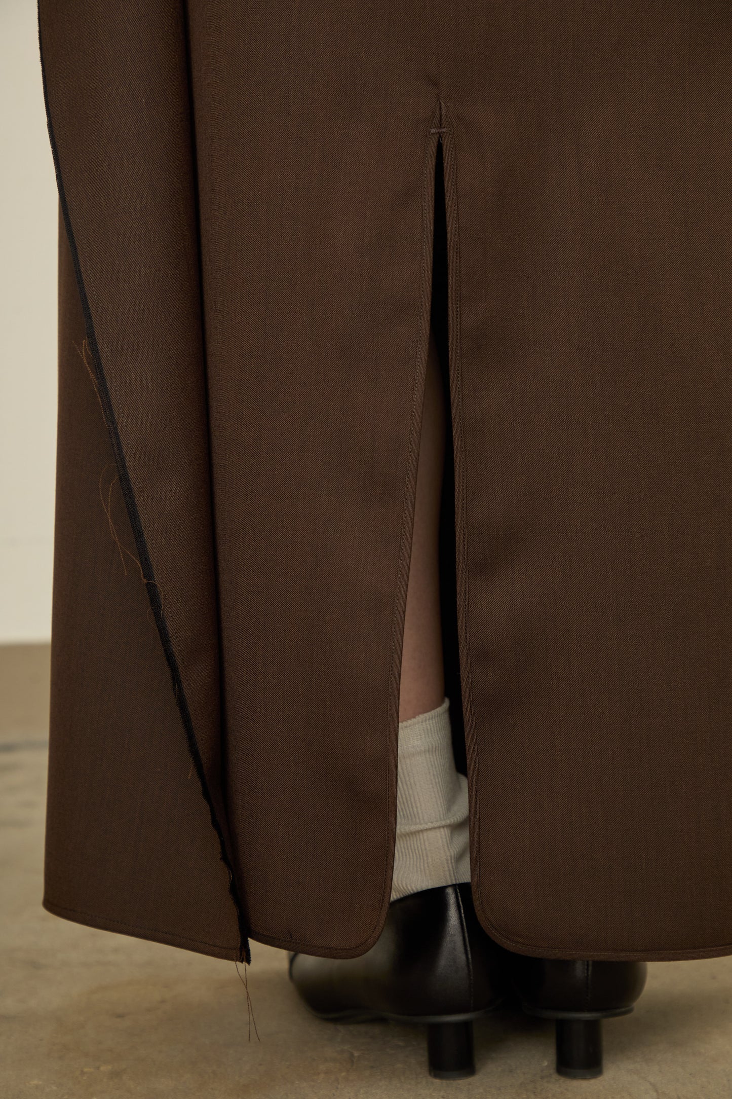 i'm here : UN(I)FORM : " FLAT " SKIRT