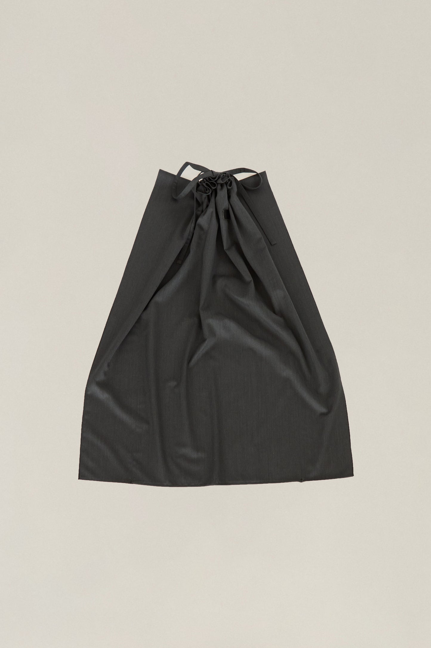 i'm here : UN(I)FORM : " FLAT " SKIRT