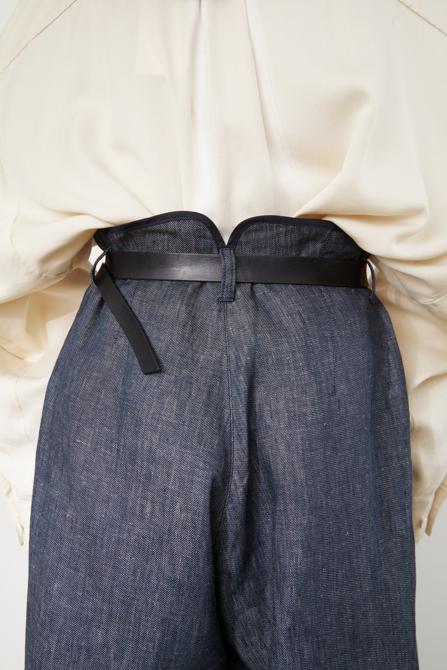 with PIPING : LINEN PANTS
